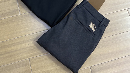 Burberry - Grey pant/38, $ 29 